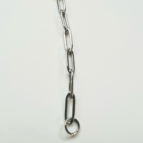 Mixed metal silver paperclip gold carabiner necklace - Picture 3 of 3